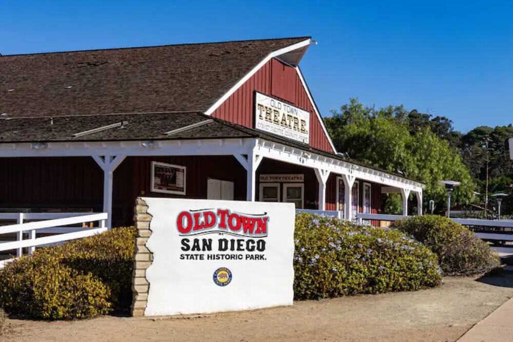 Photo of Outdoor in Mission Hills