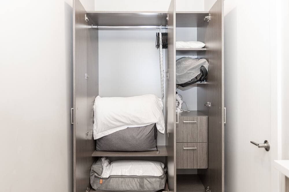 Photo of Bedroom in Mission Hills