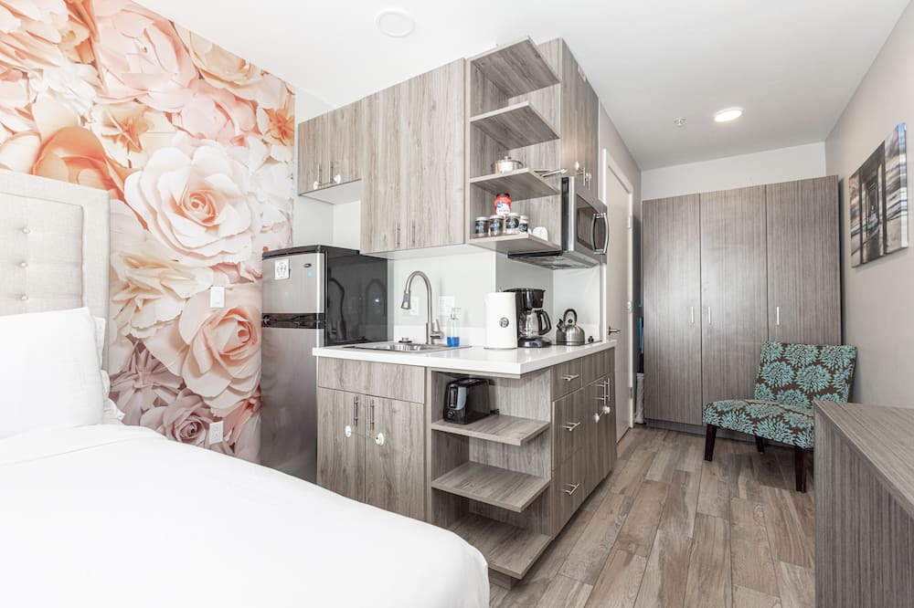 Photo of Bedroom in Mission Hills
