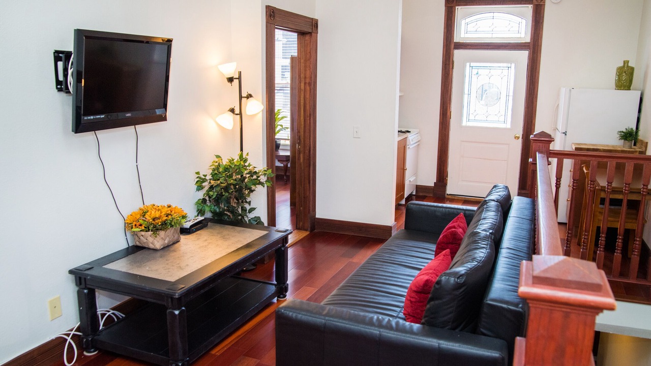 Photo of Livingroom in Cortez Hill