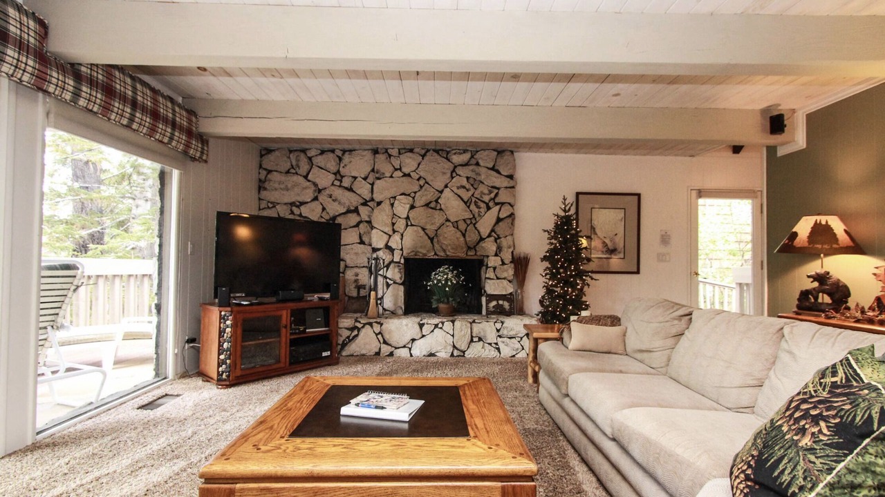 Photo of Livingroom in Moonridge