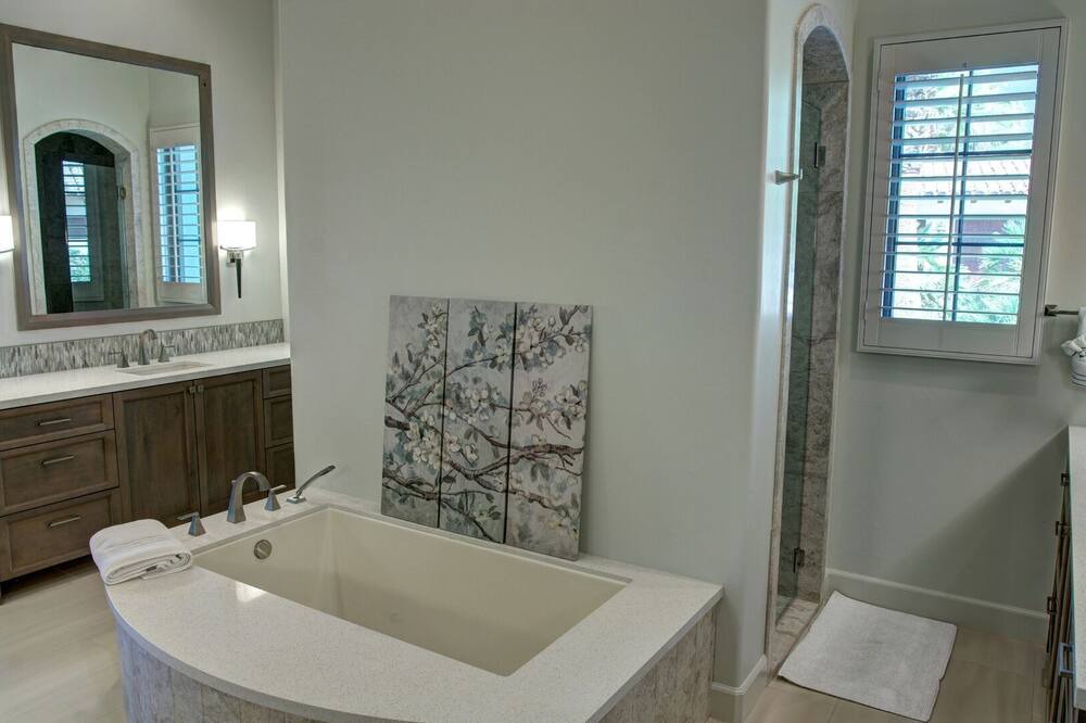 Photo of Bathroom in Indio