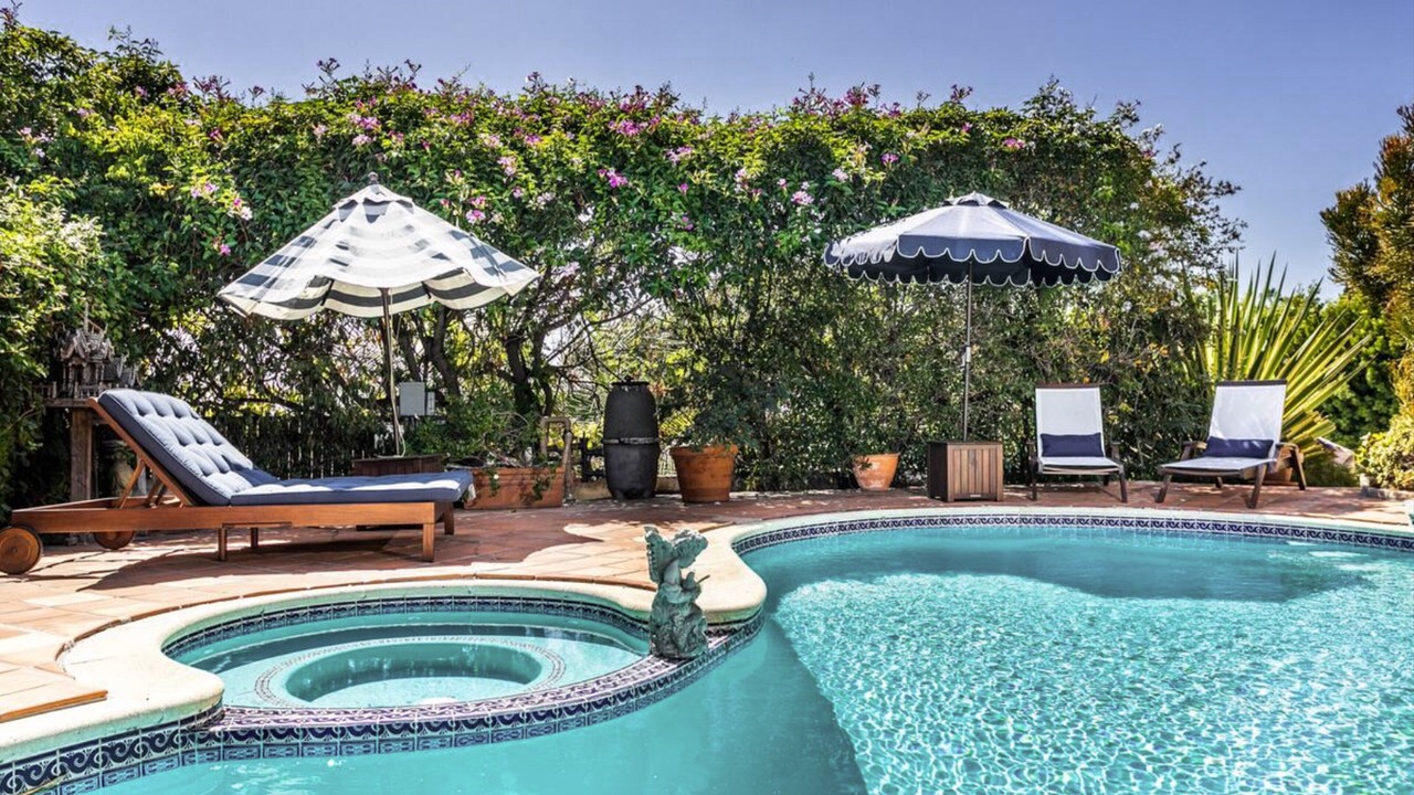 Photo of Outdoor in Hollywood Hills