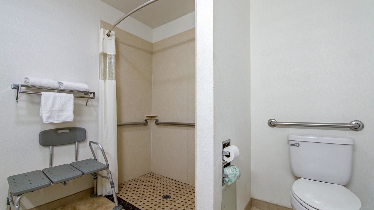 Photo of Bedroom in Victorville
