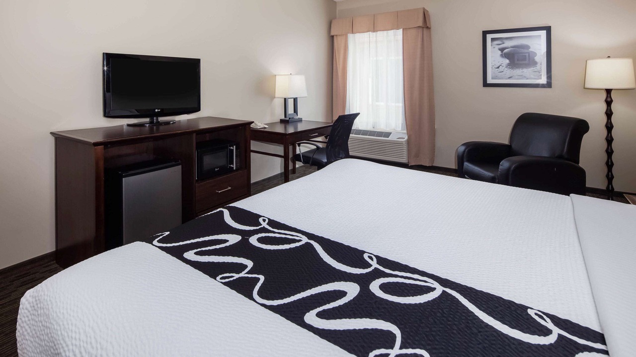Photo of Bedroom in Inglewood