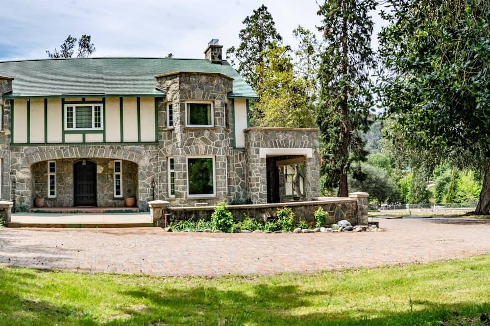 Photo of Outdoor in Oak Glen