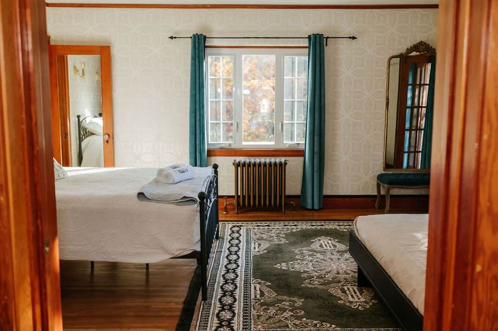 Photo of Bedroom in Oak Glen
