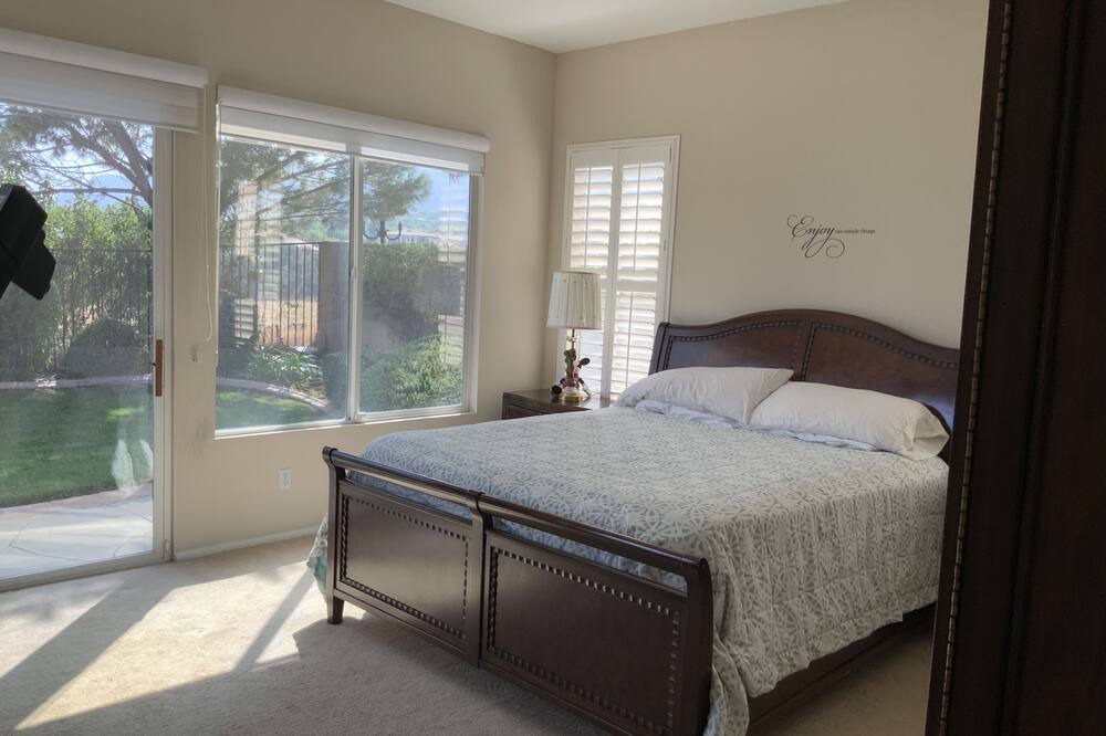 Photo of Bedroom in Corona