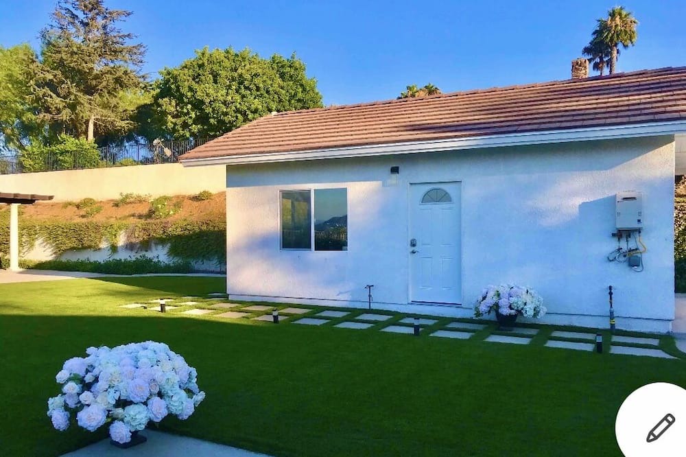 Photo of Outdoor in Corona