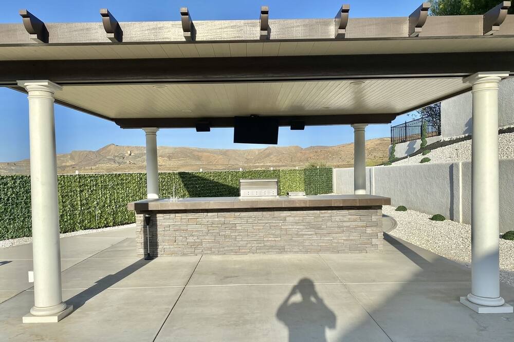 Photo of Outdoor in Corona