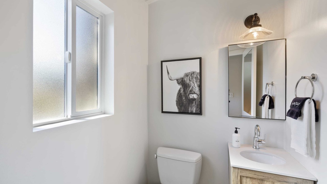 Photo of Bathroom in Lakeside Park