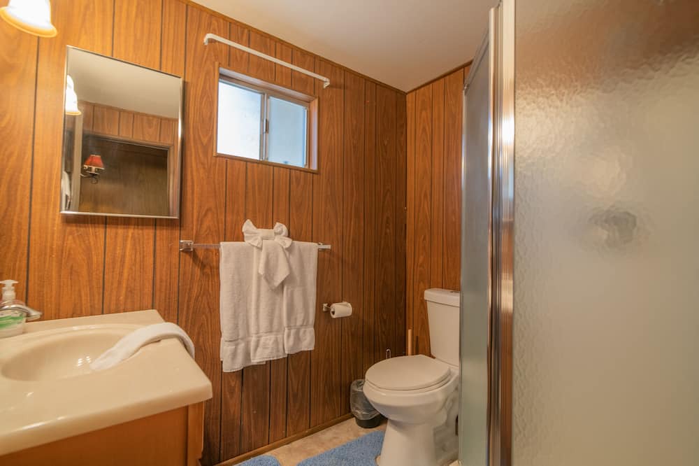 Photo of Bathroom in Whispering Forest