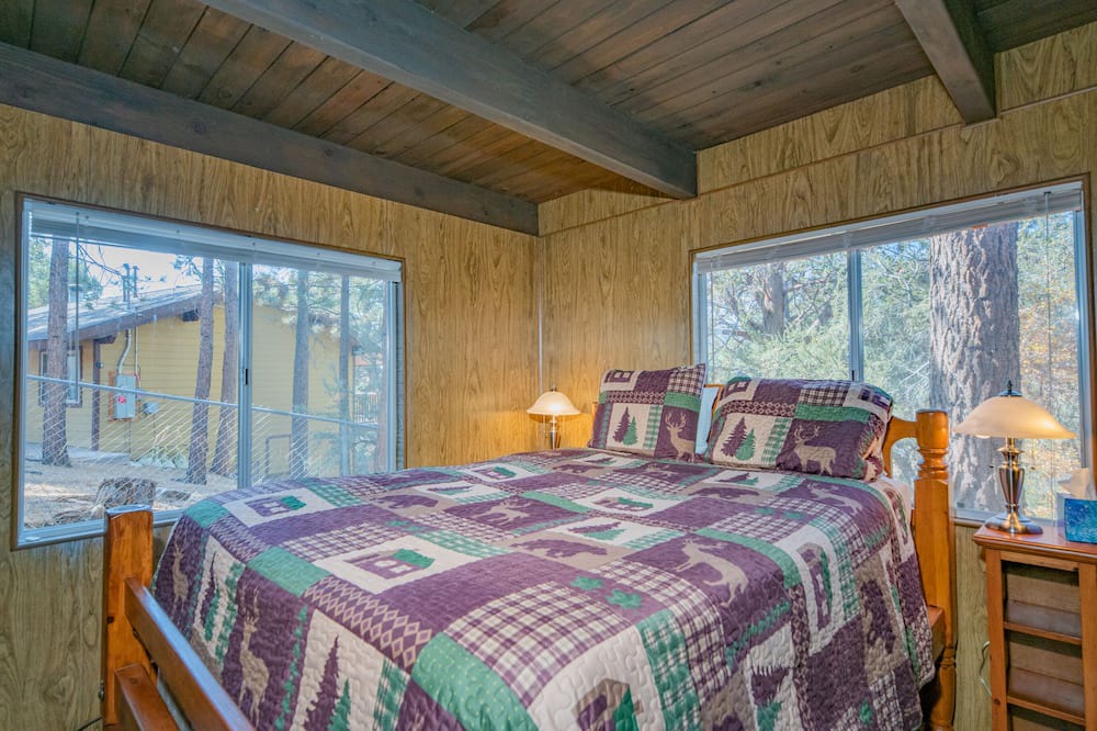 Photo of Bedroom in Whispering Forest