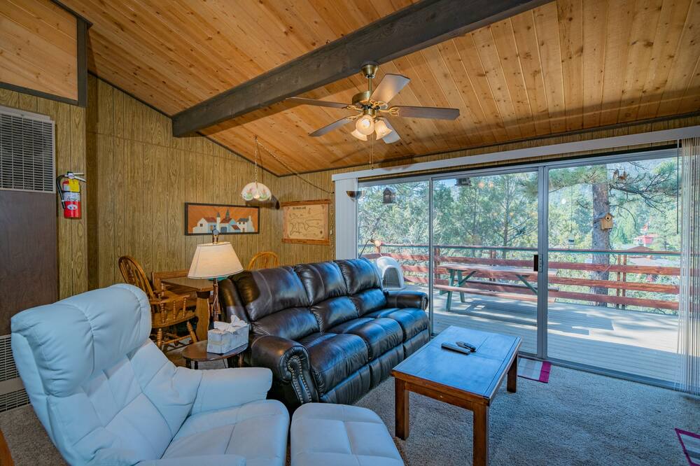 Photo of Livingroom in Whispering Forest