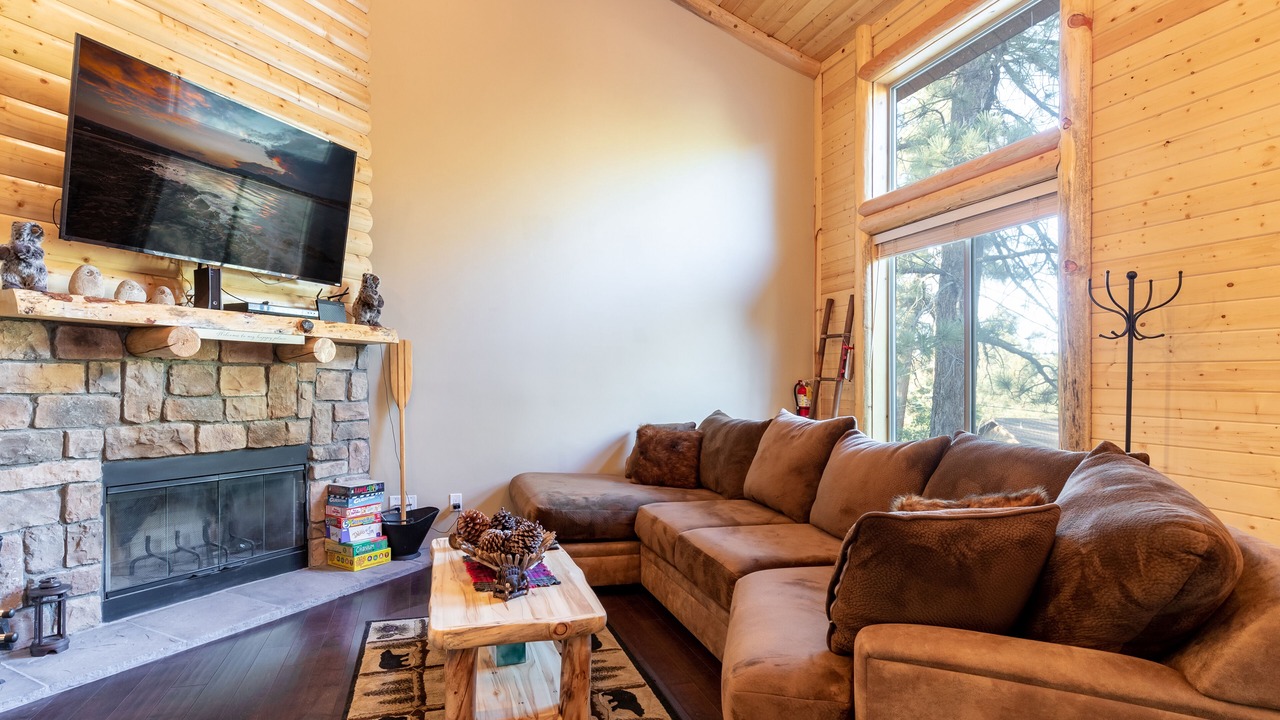 Photo of Livingroom in Upper Moonridge
