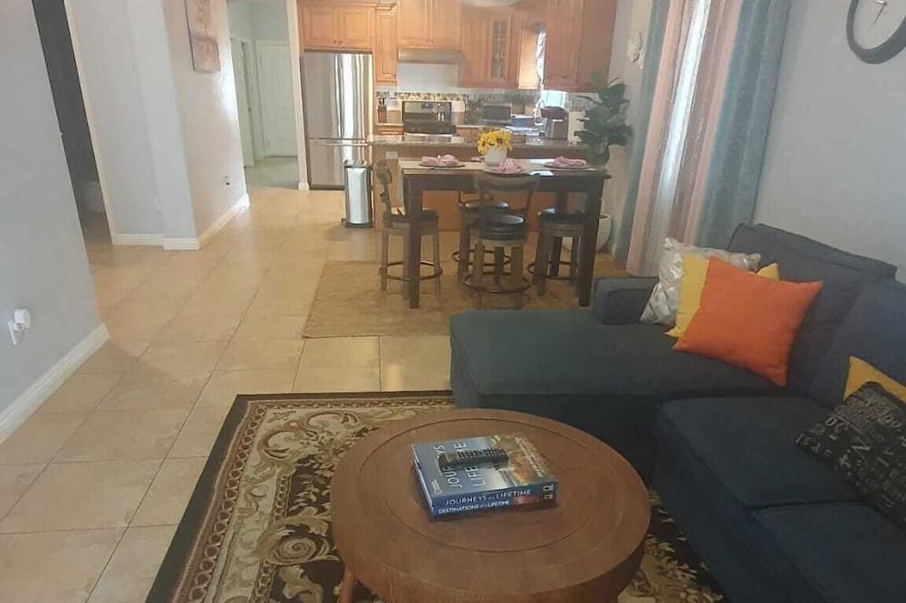 Photo of Livingroom in Riverside
