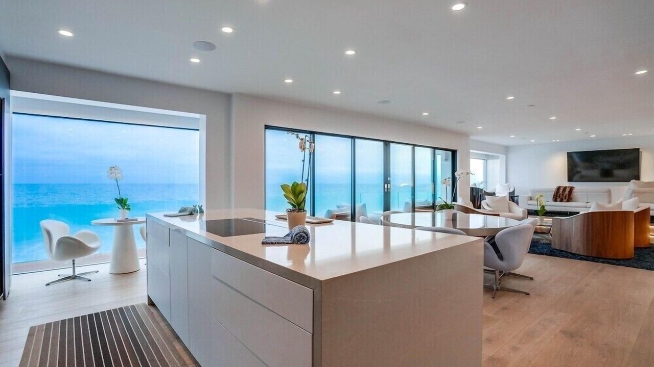 Photo of Kitchen in Eastern Malibu