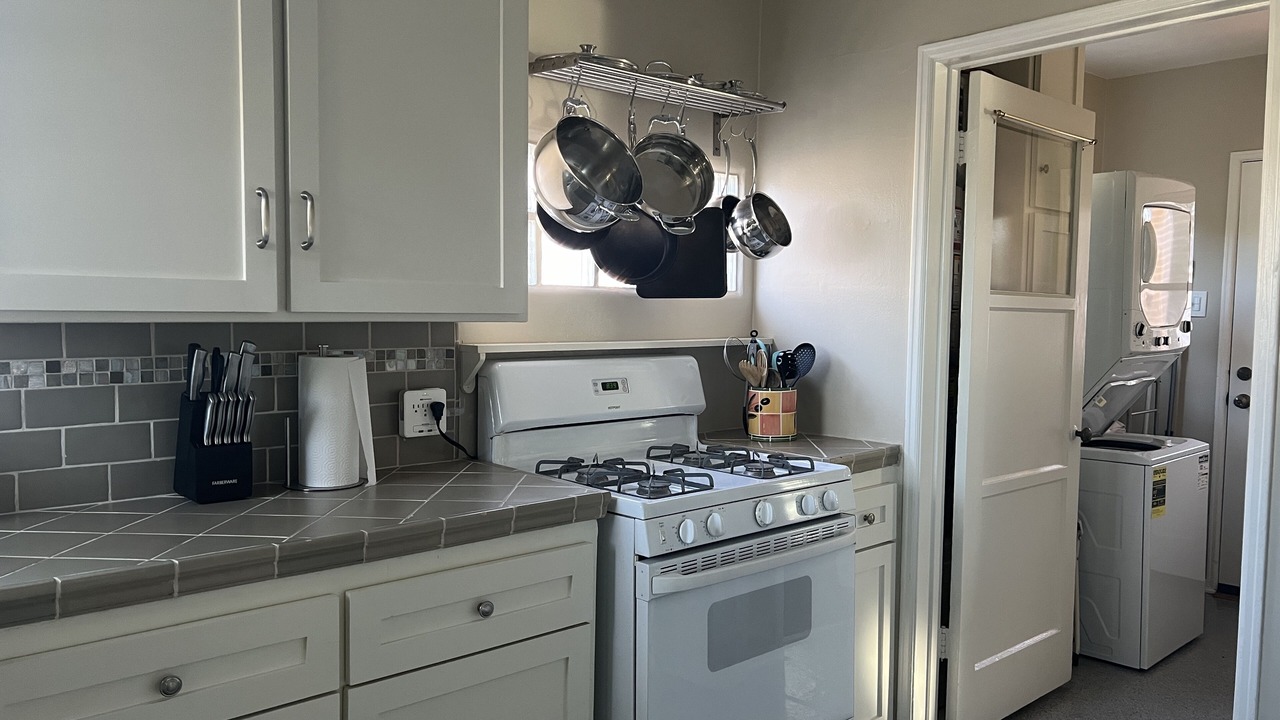 Photo of Kitchen in Valley Glen