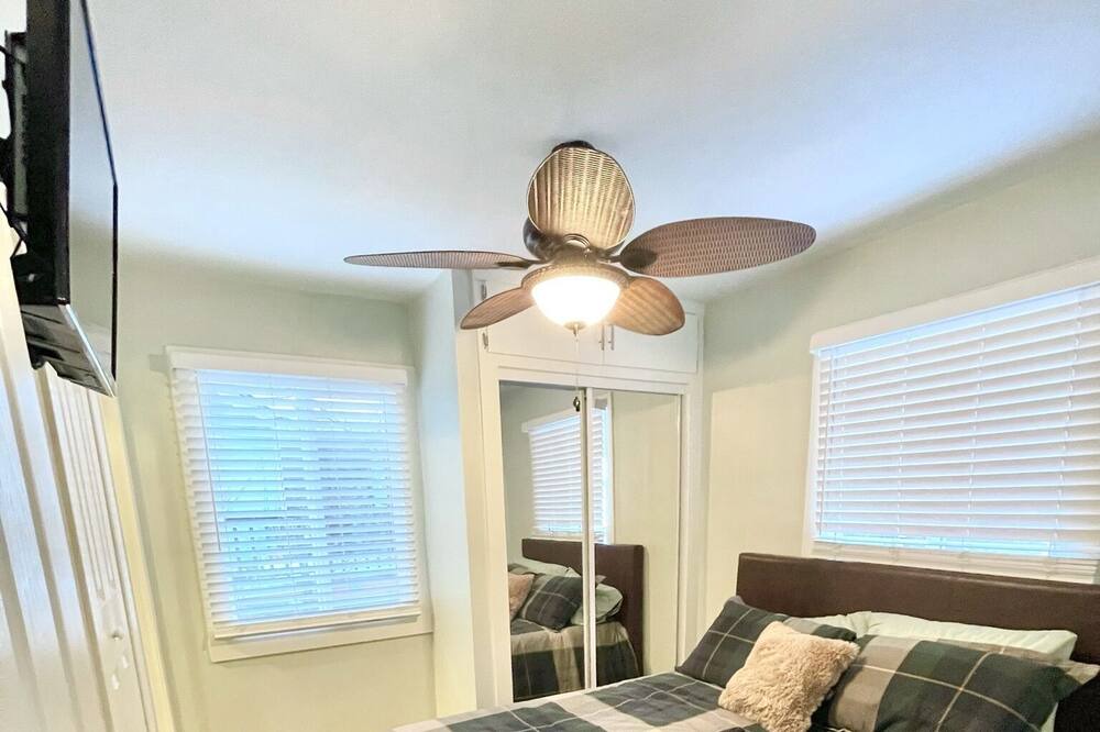 Photo of Bedroom in Crestline