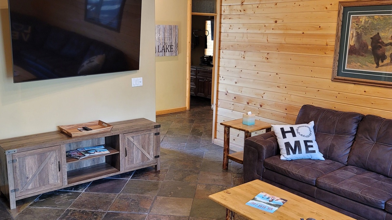 Photo of Livingroom in Eagle Mountain Estates