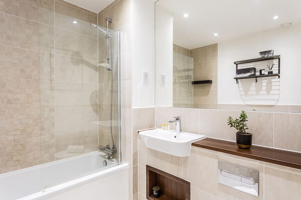 Photo of Bathroom in Coldharbour