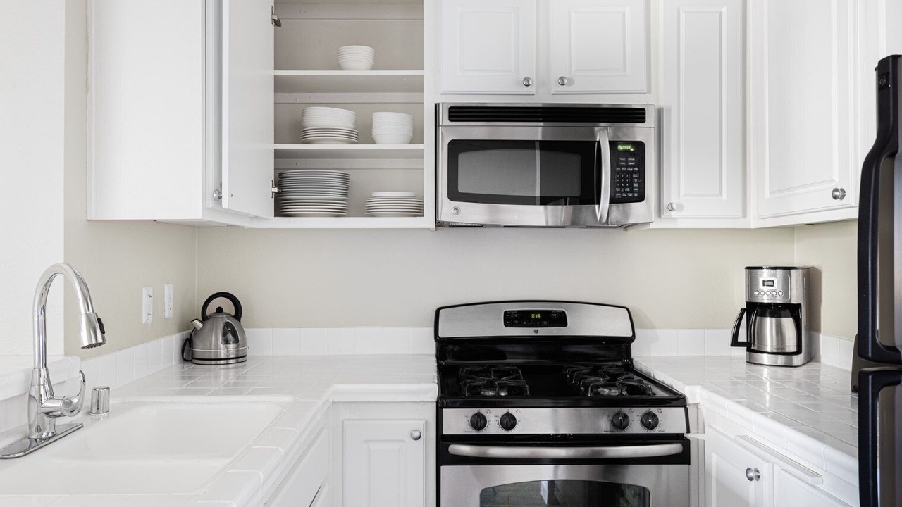Photo of Kitchen in Greater Wilshire - Hancock Park