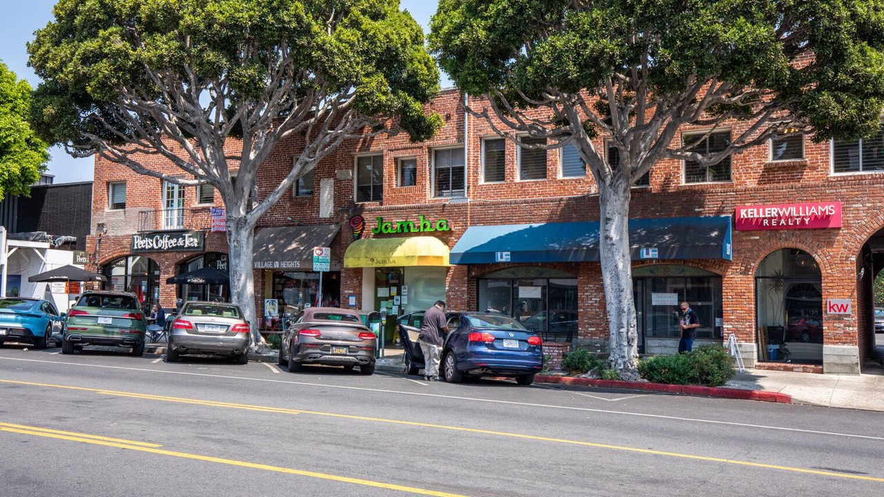 Photo of Outdoor in Greater Wilshire - Hancock Park