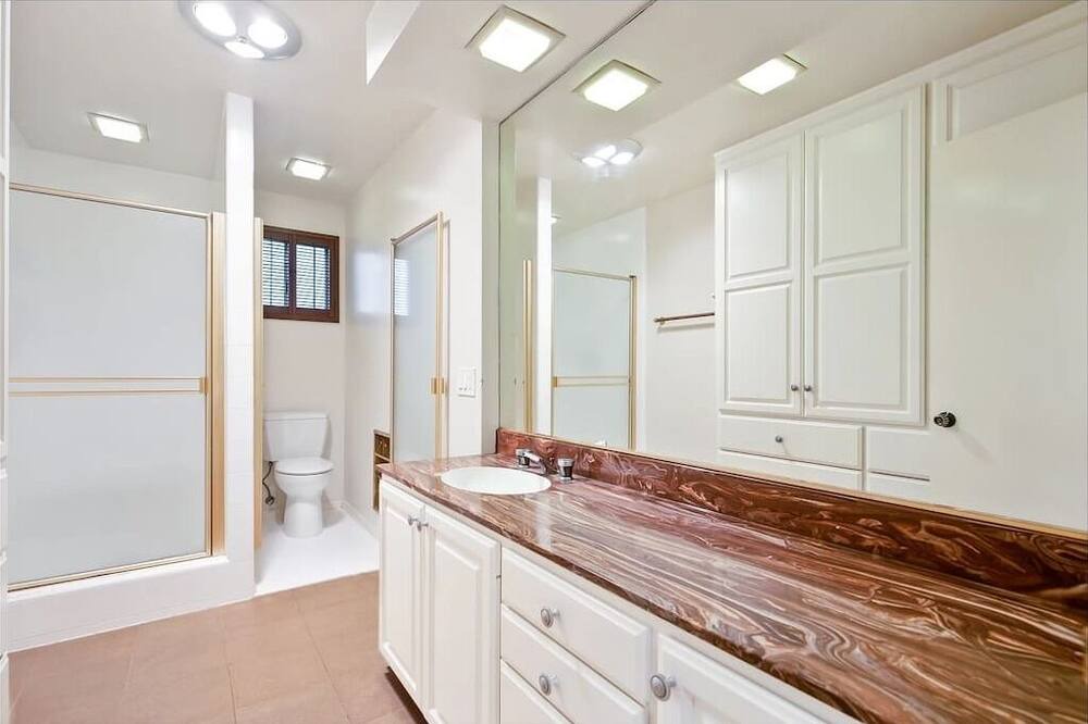 Photo of Others in Calabasas