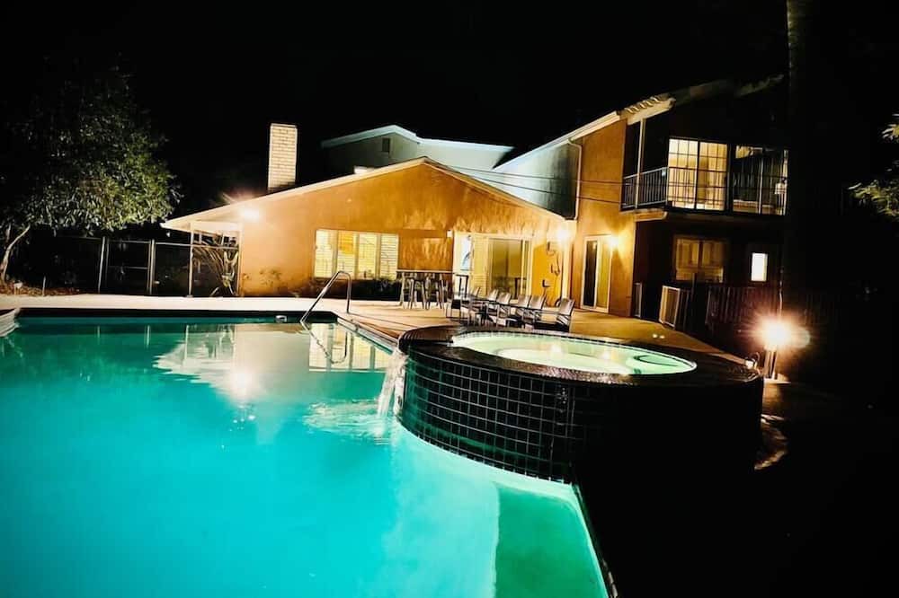 Photo of Outdoor in Calabasas