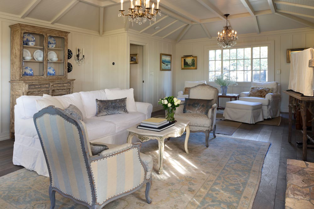Photo of Livingroom in Southeast Carmel