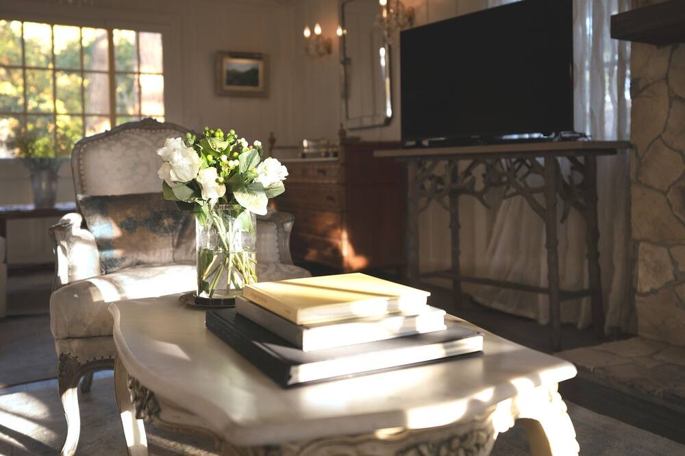 Photo of Livingroom in Southeast Carmel