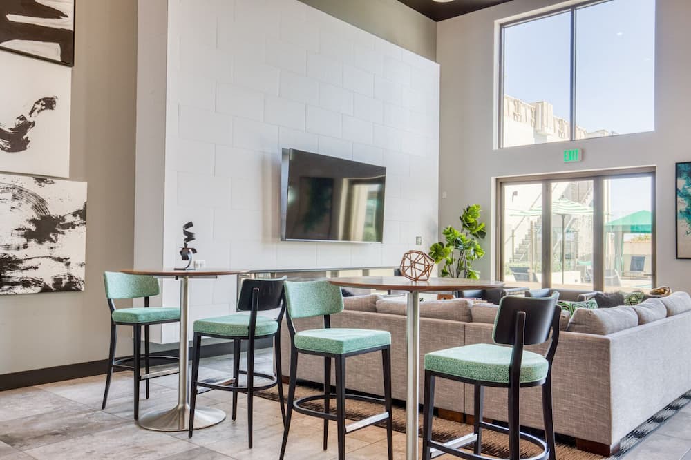Photo of Kitchen in Mid-Wilshire
