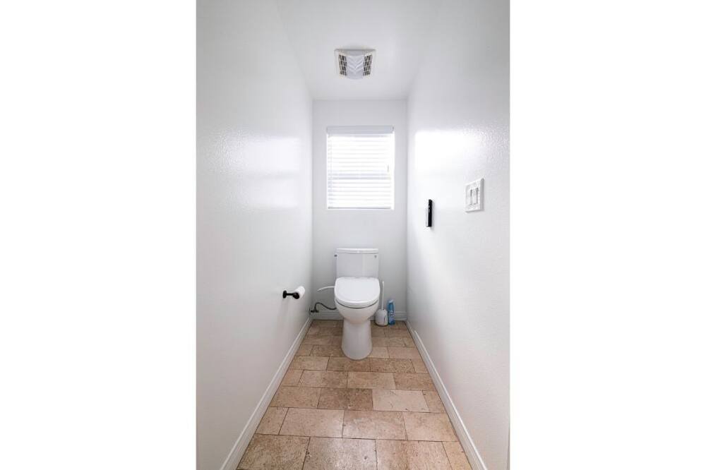 Photo of Bathroom in Marina Peninsula