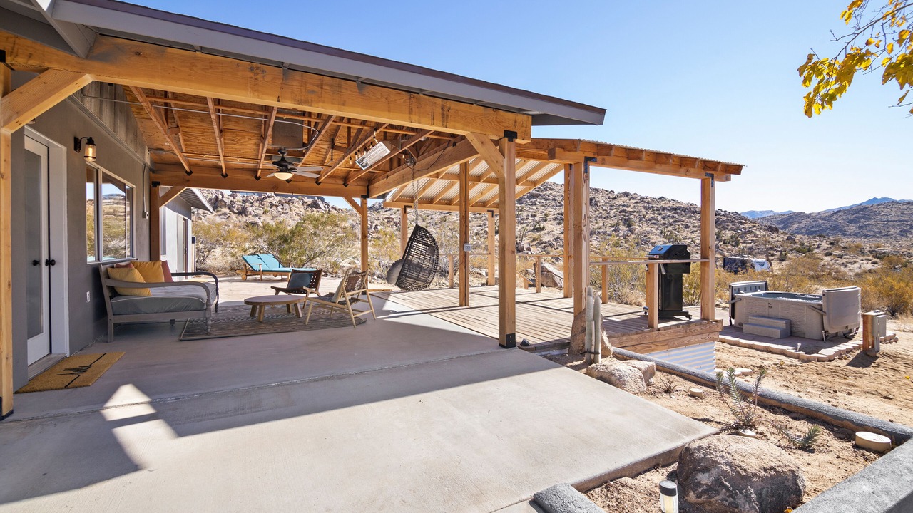 Photo of Patio Balcony in Joshua Tree
