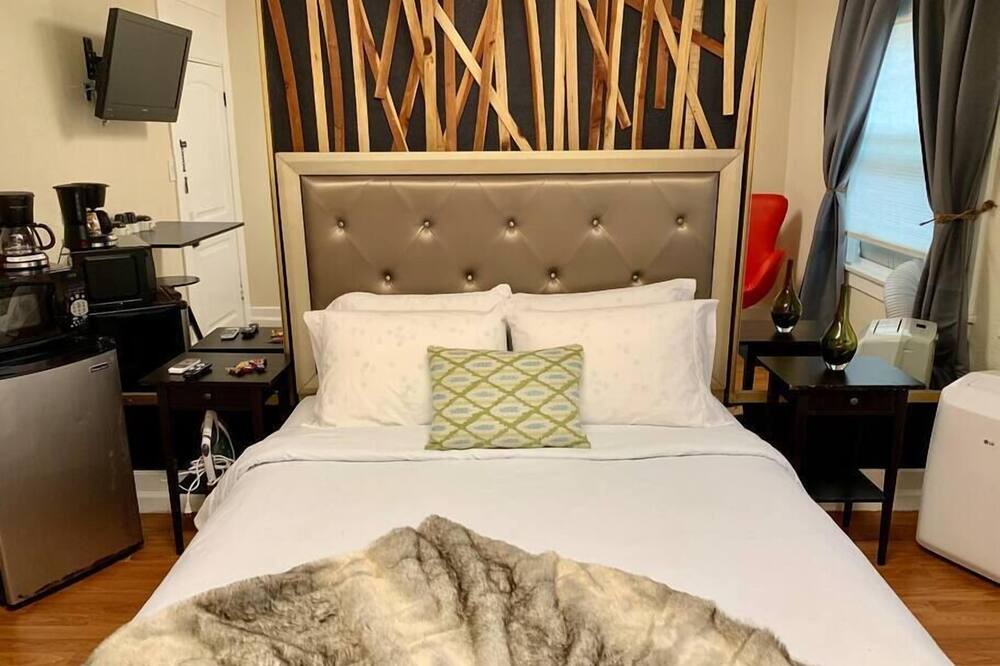 Photo of Bedroom in Cortez Hill