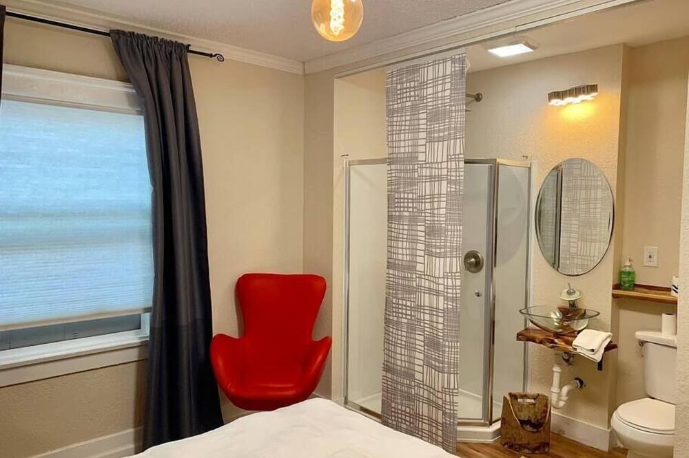 Photo of Bedroom in Cortez Hill