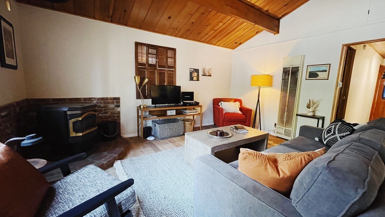 Photo of Livingroom in Big Bear City