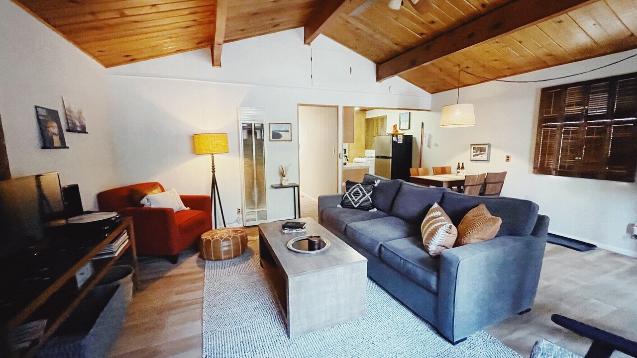 Photo of Livingroom in Big Bear City