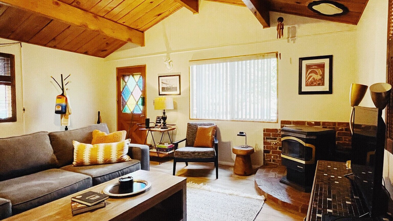 Photo of Livingroom in Big Bear City
