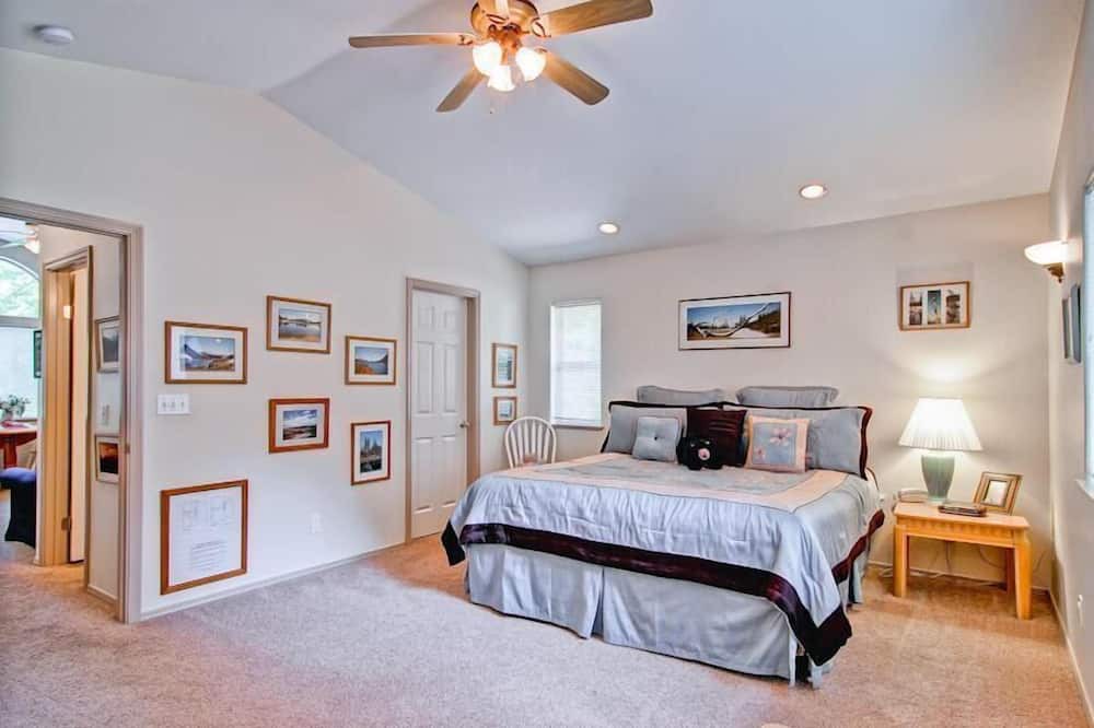 Photo of Bedroom in Yosemite West