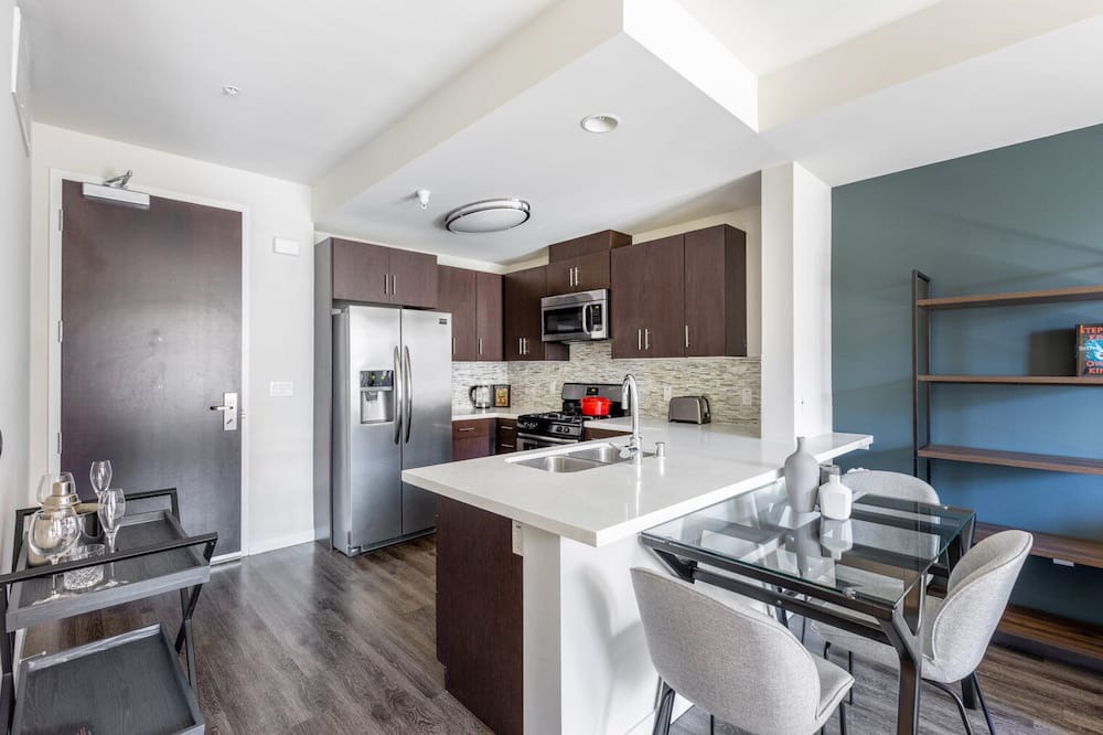 Photo of Kitchen in Wilshire Center