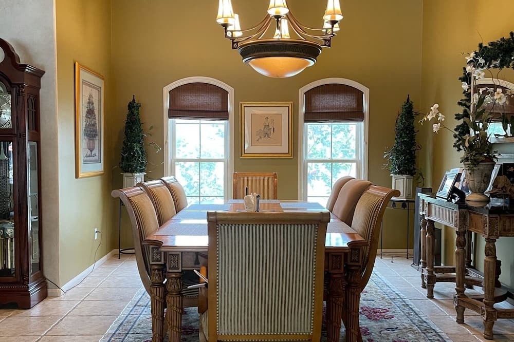Photo of Bedroom in Rosedale