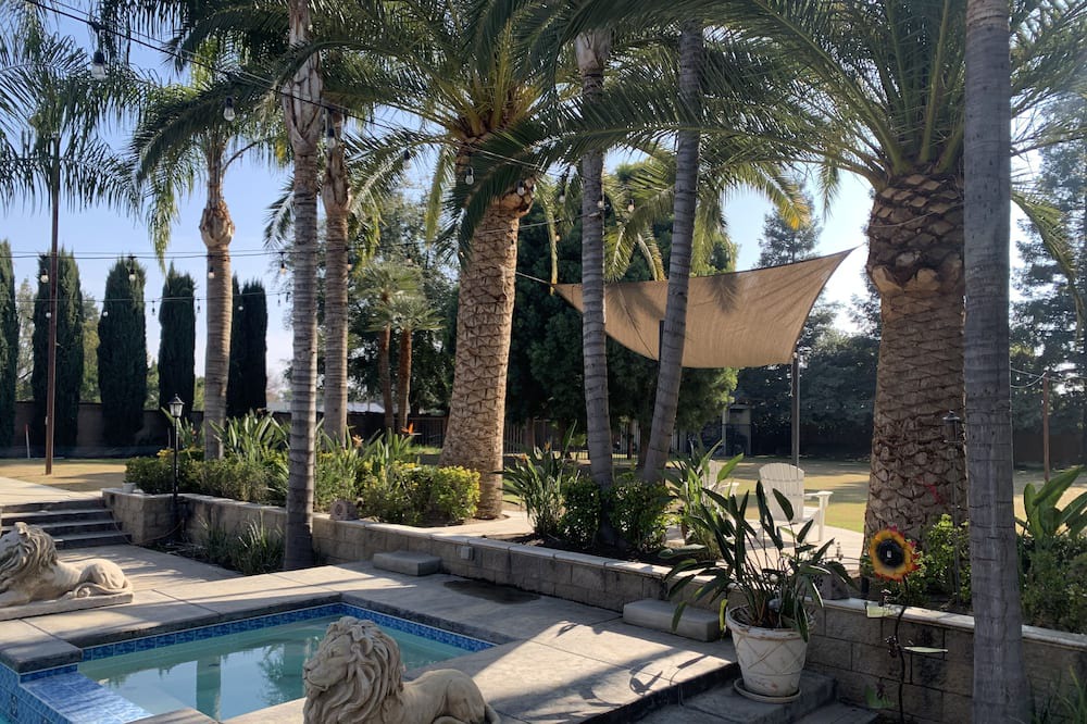 Photo of Outdoor in Rosedale