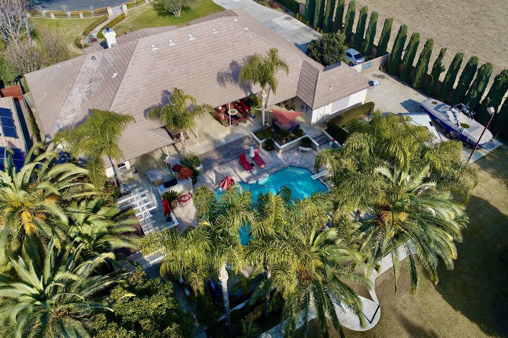 Photo of Outdoor in Rosedale