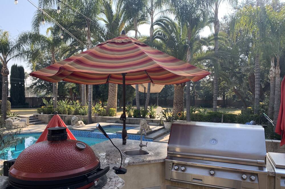 Photo of Outdoor in Rosedale