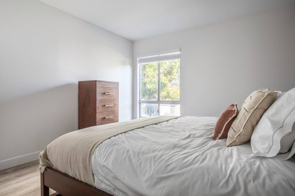 Photo of Bedroom in Rampart Village