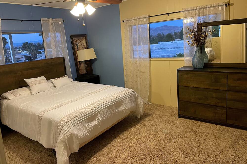 Photo of Bedroom in Hemet