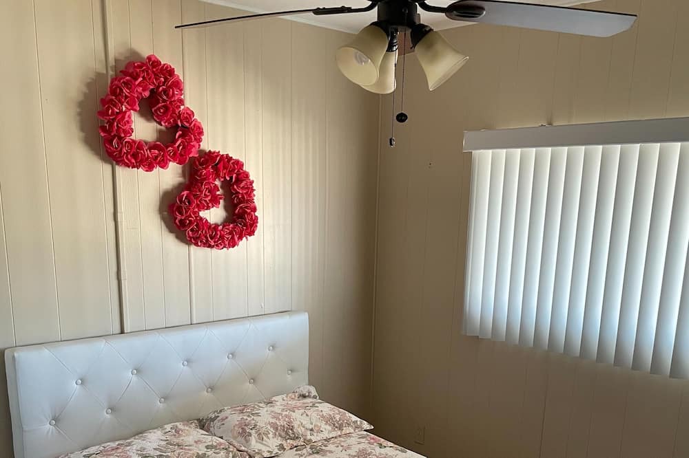 Photo of Bedroom in Hemet