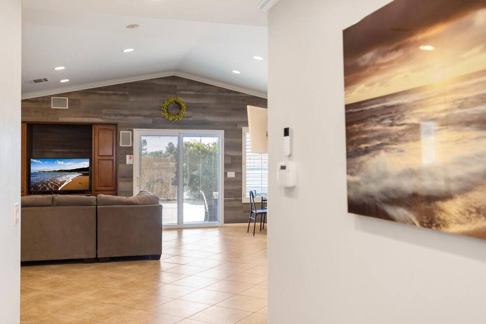 Photo of Bedroom in Menifee