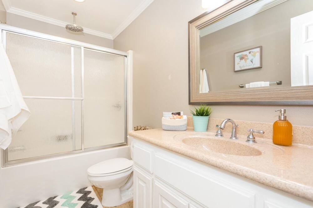 Photo of Bathroom in Menifee